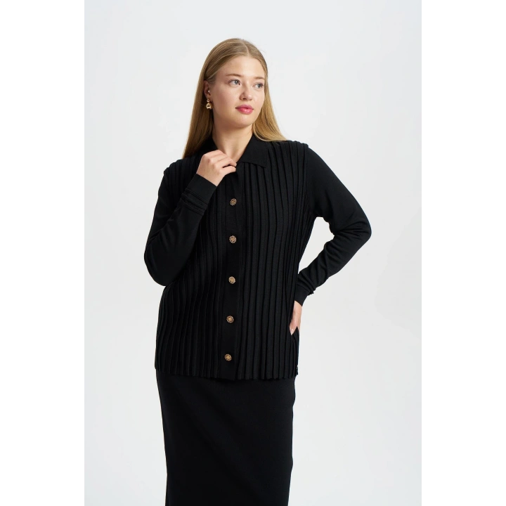 ÖNÜ KOMPLE BEKLETMELİ HIRKA - Siyah