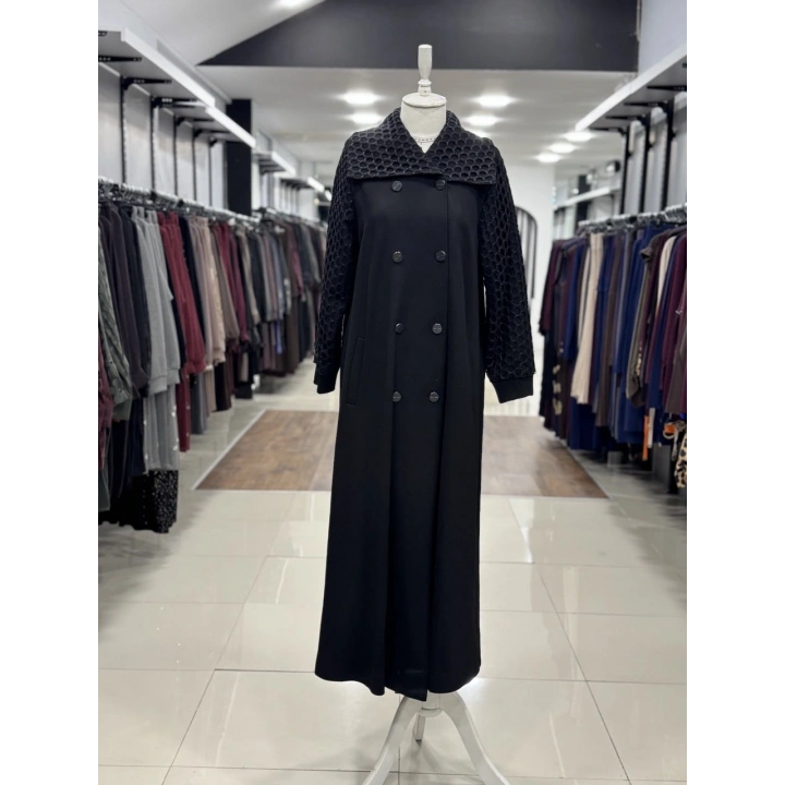 YAKA VE KOLLARI GÜPÜRLÜ KAP - Siyah