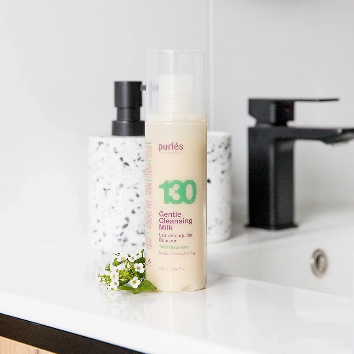 130 Purlés Total Cleansing Gentle Cleansing Milk for Dry Skin 200 ml