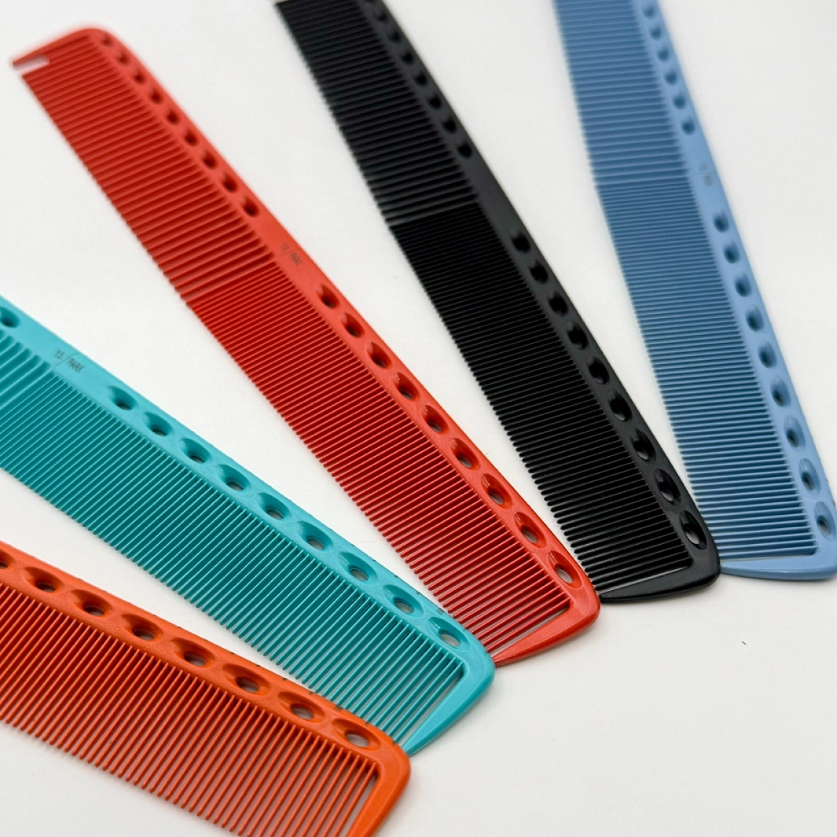 Y.S Park 335 Cutting Comb Nano Karbon Haarschneidekamm 216 mm