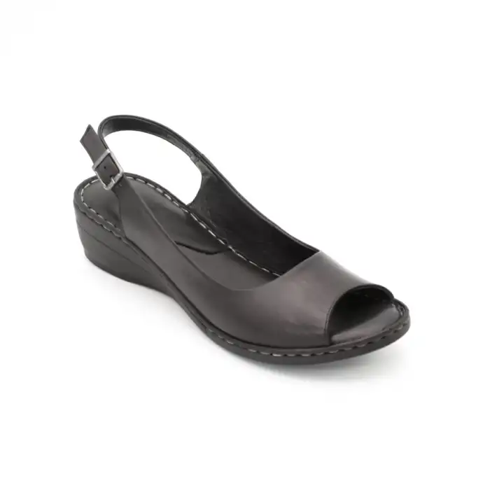 402 İZZ Hakiki Deri Bayan Sandalet Siyah