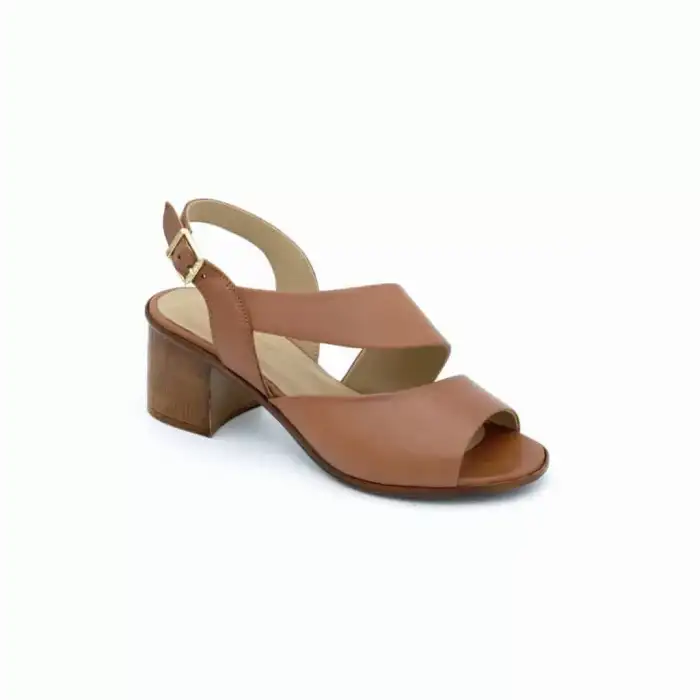 632 İZZ Hakiki Deri Bayan Sandalet Taba