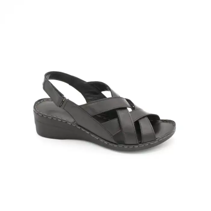 403 İZZ Hakiki Deri Bayan Sandalet Siyah