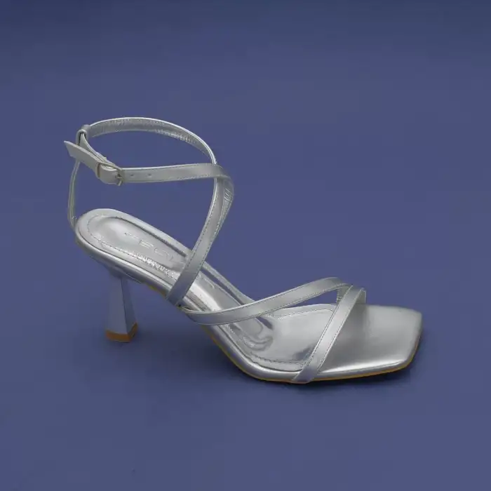 846 BNO Bantlı Bayan Ayakkabı 9 cm Gümüş