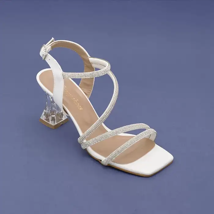 701 ULS Bantlı Bayan Ayakkabı 8 cm Beyaz