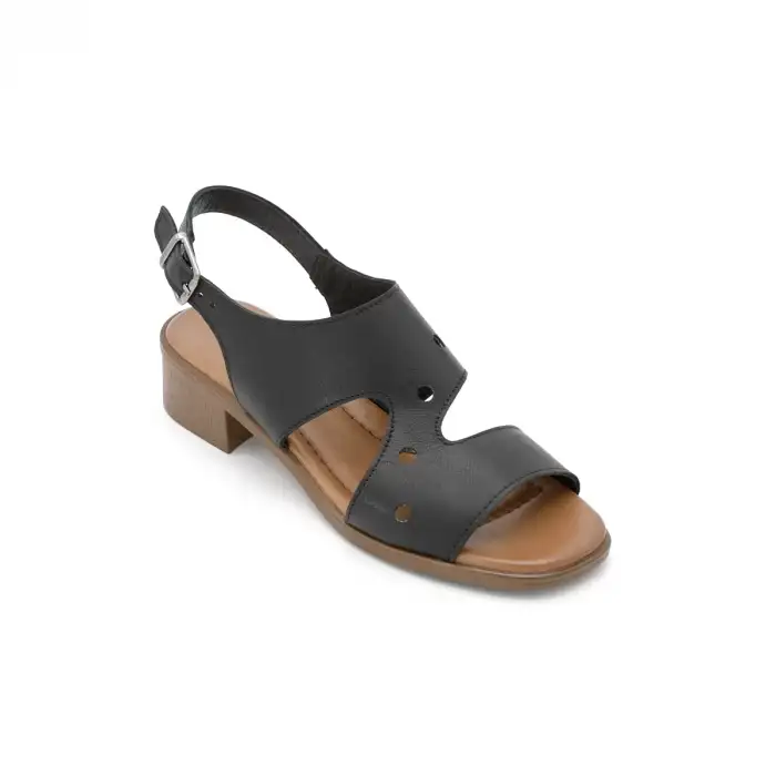 6002 İZZ Hakiki Deri Bayan Sandalet Siyah