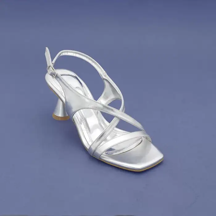 900 BNO Bantlı Bayan Ayakkabı 7 cm Gümüş