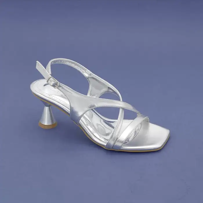 900 BNO Bantlı Bayan Ayakkabı 7 cm Gümüş