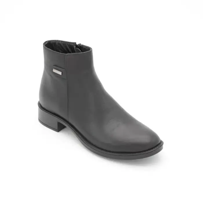 043 Metin Hakiki Deri Bayan Bot Siyah