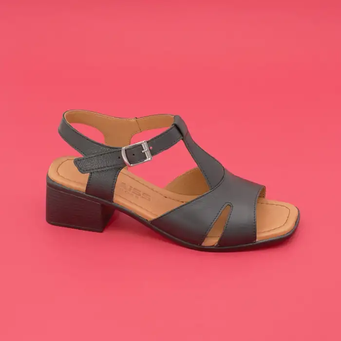 1009 YVZ Hakiki Deri Bayan Sandalet Siyah