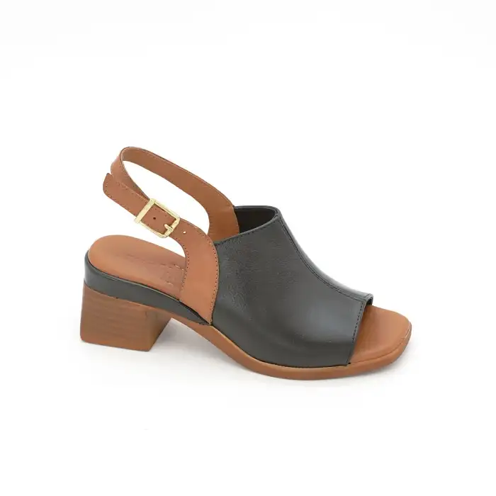 İZZ 12106 Hakiki Deri Bayan Sandalet 6 cm Siyah