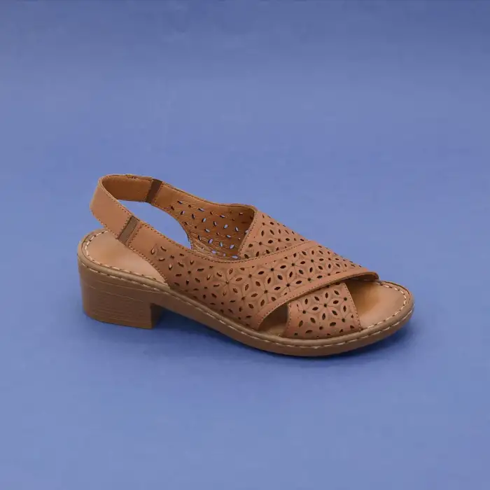 İZZ 9502 Hakiki Deri Bayan Sandalet 4cm Taba