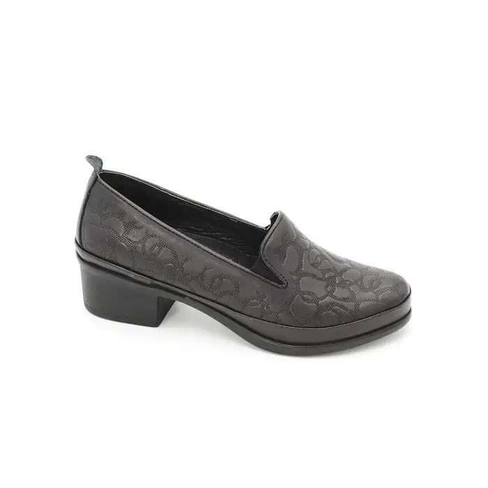 SRK 24604 Hakiki Deri Kısa Topuklu Bayan Ayakkabı Siyah