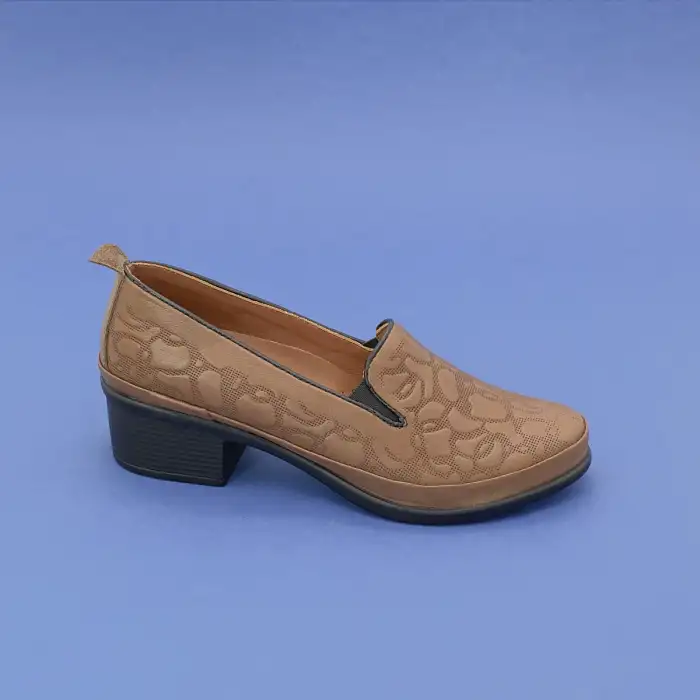 SRK 24604 Hakiki Deri Kısa Topuklu Bayan Ayakkabı Taba