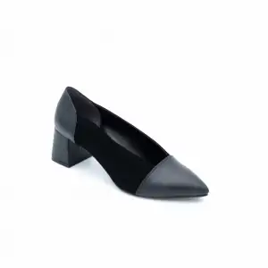 236 Klasik Bayan Ayakkabı Siyah Garni 5 cm Stiletto
