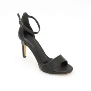 804 BNO Tek Bant Bayan Ayakkabı 8 cm Siyah