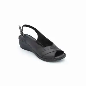 419 İZZ Hakiki Deri Bayan Sandalet Siyah