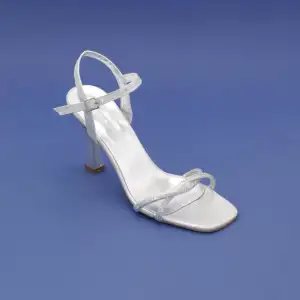 MTT Taşlı Bantlı Bayan Ayakkabı 9 cm Gümüş