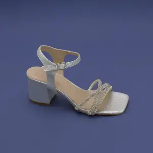 779 BNO Bantlı Bayan Ayakkabı 6 cm Gümüş