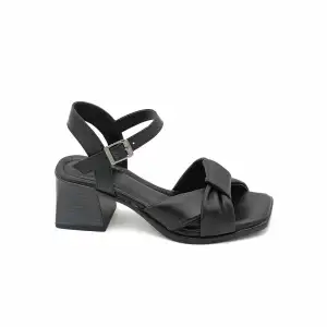 BLL 478 Hakiki Deri Bayan Sandalet 6 cm Siyah