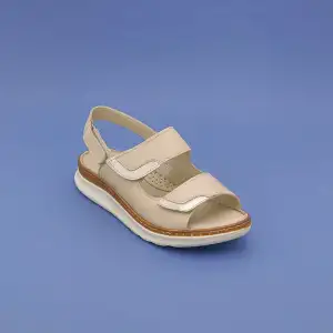 İZZ 1715 Hakiki Deri Bayan Sandalet Bej