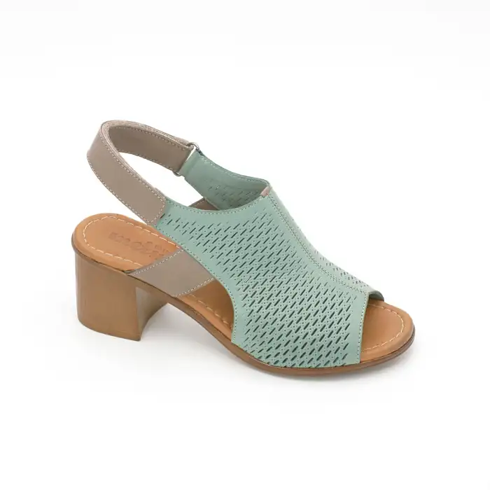 647 IZZ Hakiki Deri Bayan Sandalet Yeşil