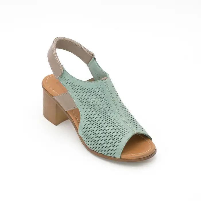 647 IZZ Hakiki Deri Bayan Sandalet Yeşil