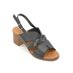 645 IZZ Hakiki Deri Bayan Sandalet Siyah