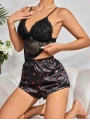 Kadın Siyah Kırmızı Kalp Desenli Saten Şort Pijama Takımı 2232