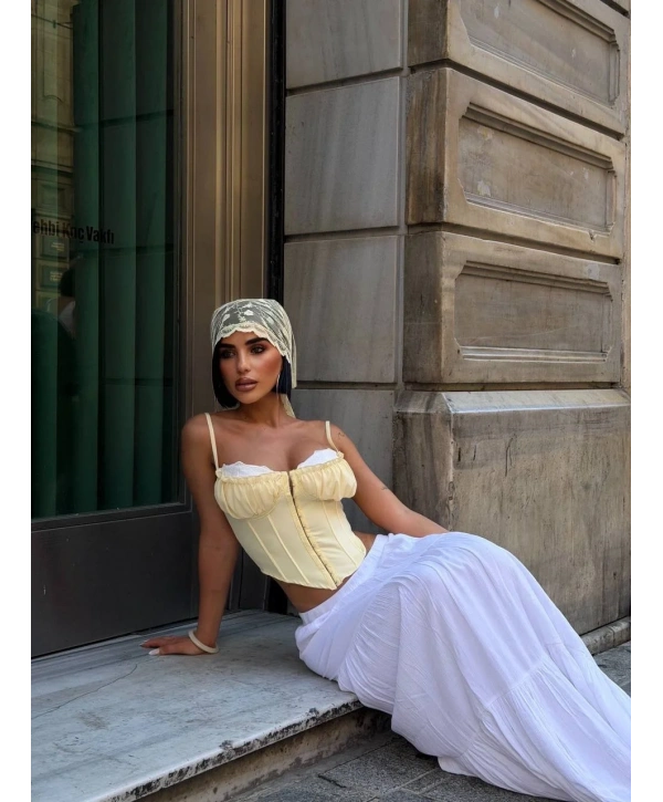 Göğüs Detaylı Korse 1826