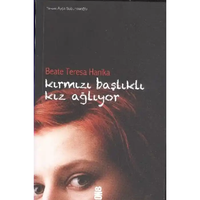 Kırmızı Başlıklı Kız Ağlıyor