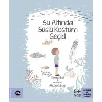 Su Altında Süslü Kostüm Geçidi