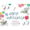 Gökte Kuşlarla