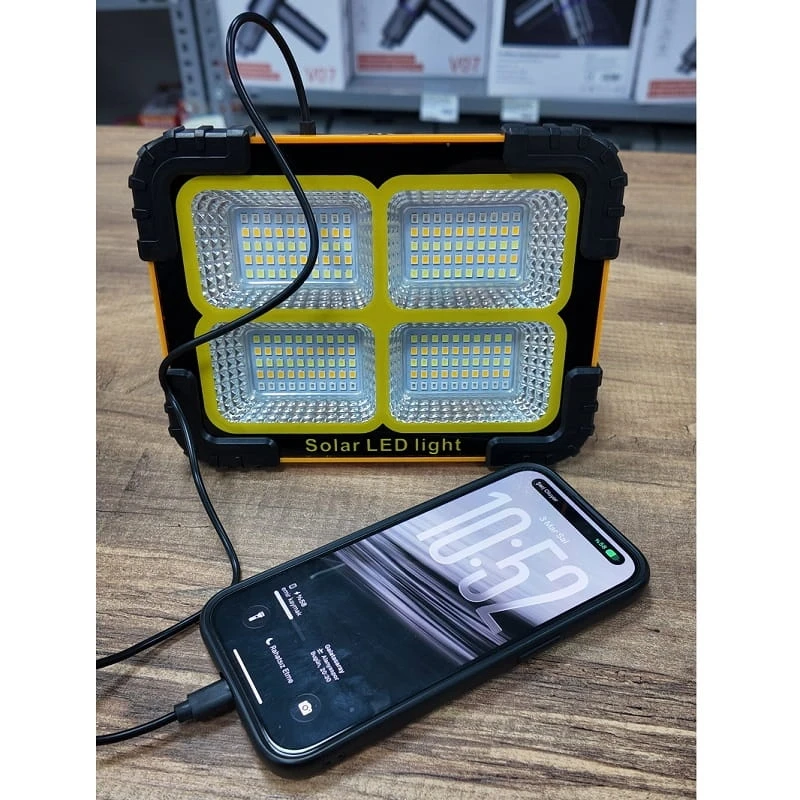 Güneş Enerjili Şarjlı Su Geçirmez Kamp Lambası 8 Saat Çalışan 4000 mAh Solar Kamp Lambası