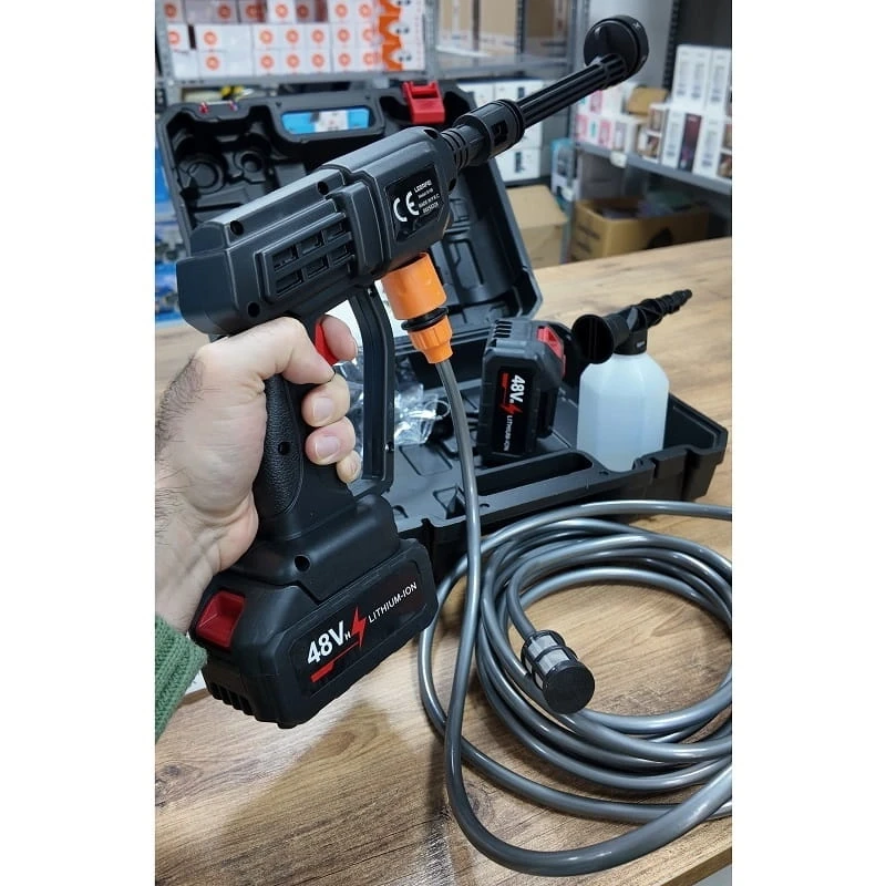 Leerfei 48V Çift Akülü Şarjlı ve Yüksek Basınçlı Oto Yıkama Makinesi