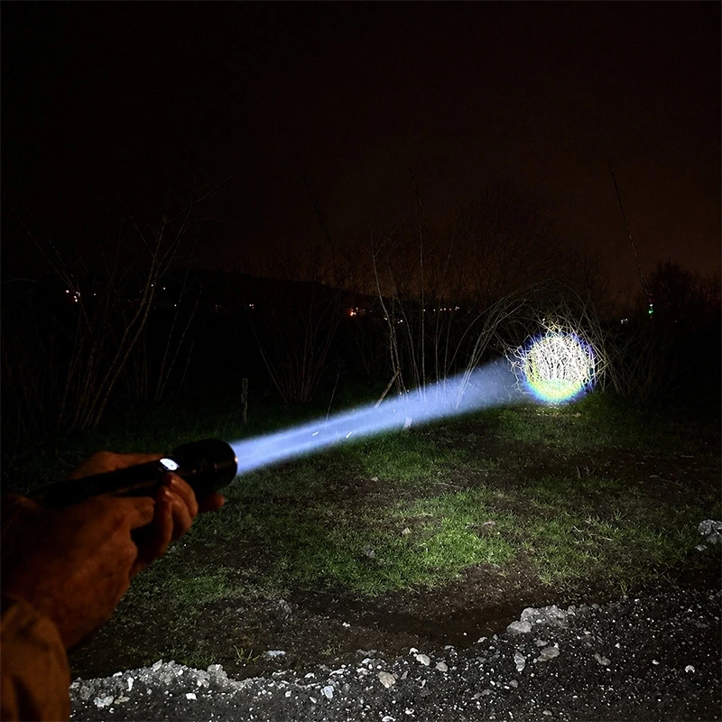 2400 Lümen 30W Profesyonel Zoomlu El Feneri Uzun Menzilli TFK Feneri