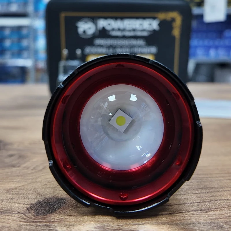 4000 Lümen 40W Ultra Güçlü Profesyonel Zoomlu Şarjlı El Feneri