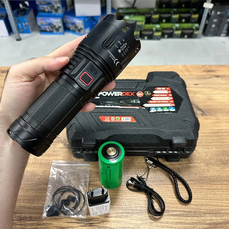 7000 Lümen 70w Profesyonel El Feneri 32.000 Mah Powerbank Özellikli Su Geçirmez Zoomlu Metal Gövde