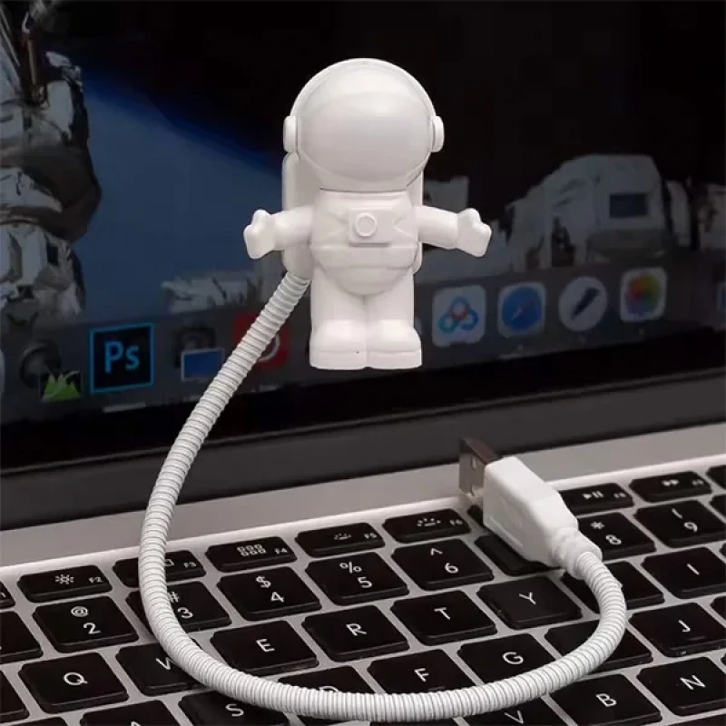 Astronot Lamba Led Usb Gece Lambası Klavye Kitap Okuma Işığı