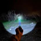 20W 1200 Lümen Profesyonel El Feneri 6000 Mah Metal Gövde Kompakt Tasarım