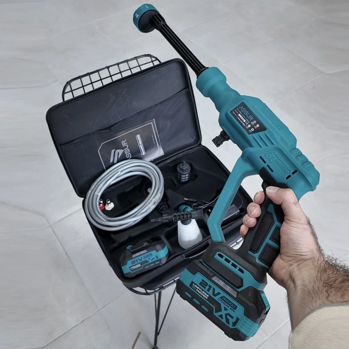 Assur 21v Kömürsüz Motor Yüksek Basınçlı Çift Akülü Oto Araba Yıkama Makinesi Şarjlı