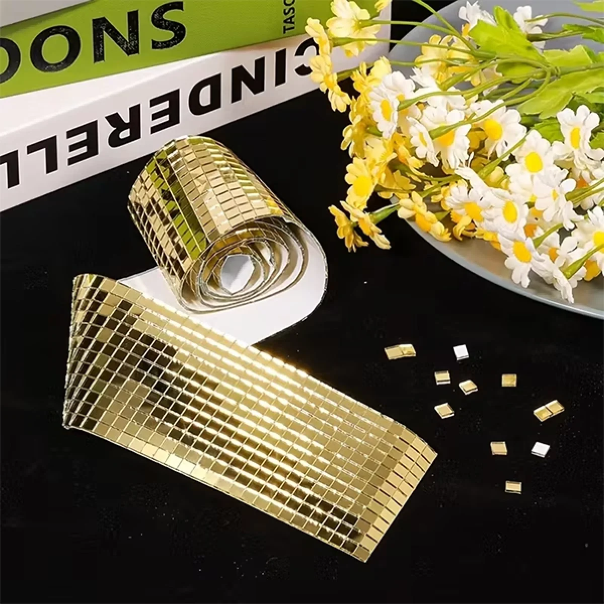 Kendinden Yapışkanlı Aynalı Mozaik Taşlı Dekor Bandı Disko Taşları 1 Metre Gold Renk