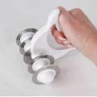 Mantı Kesme Merdanesi 5 Bıçaklı Tutma Kollu