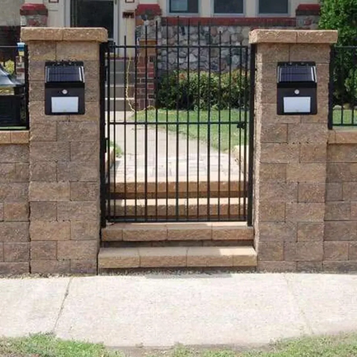 Haraket Sensörlü 20 Led Solar Bahçe Lambası