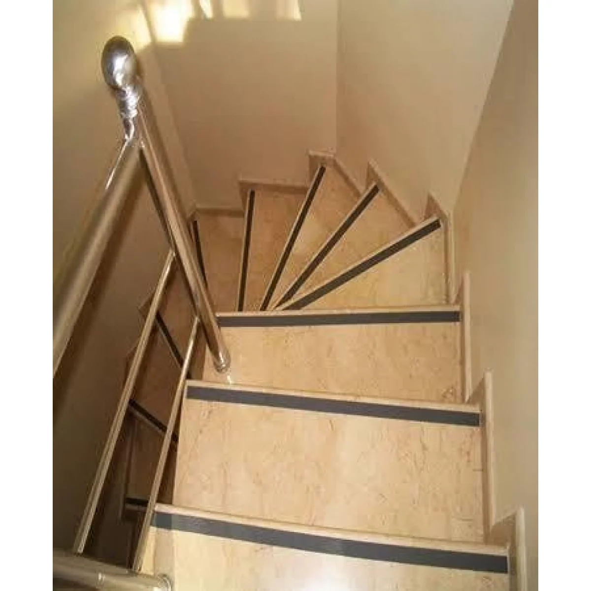 Merdiven Kaydırmaz Bant 5 Metre