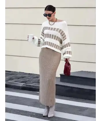 Kadın Uzun Kollu Kayık Yakalı Salaş Triko Bluz Ve Etek Ikili Takım