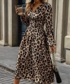 Kadın Uzun Kollu Kruvaze Yaka Belden Oturtmalı Midi Modal Leopar Desenli Elbise