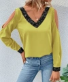 Kadın Uzun Kollu V Yakalı Omuzlardan Açık Sandy Bluz
