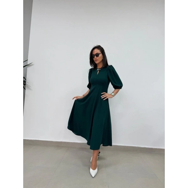 Kadın Kısa Kollu Bisiklet Yaka Fiyonk Broşlu Midi Janjan Krep Elbise