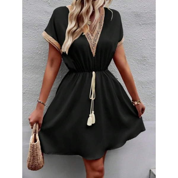 Kadın Kısa Kollu V Yakalı Belinde Bağcıklı Viskon Elbise